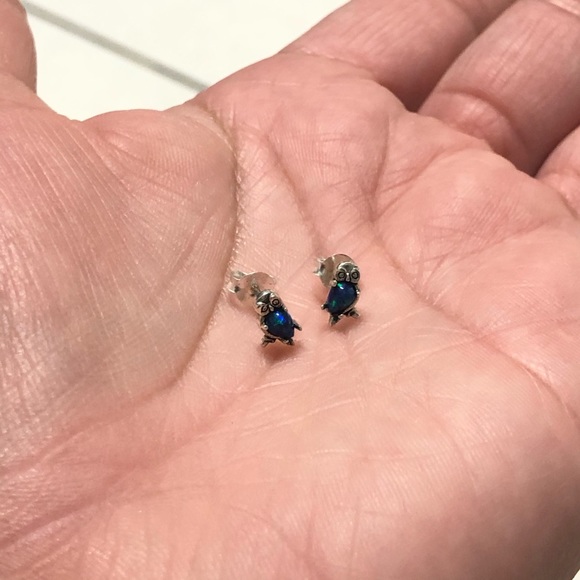 💯% Sterling Silver Earrings w/opal stone - Picture 2 of 2